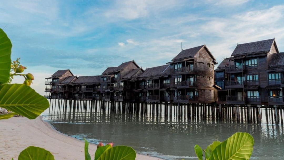 The Lagoon Water Resort Pantai Cenang  Exterior photo