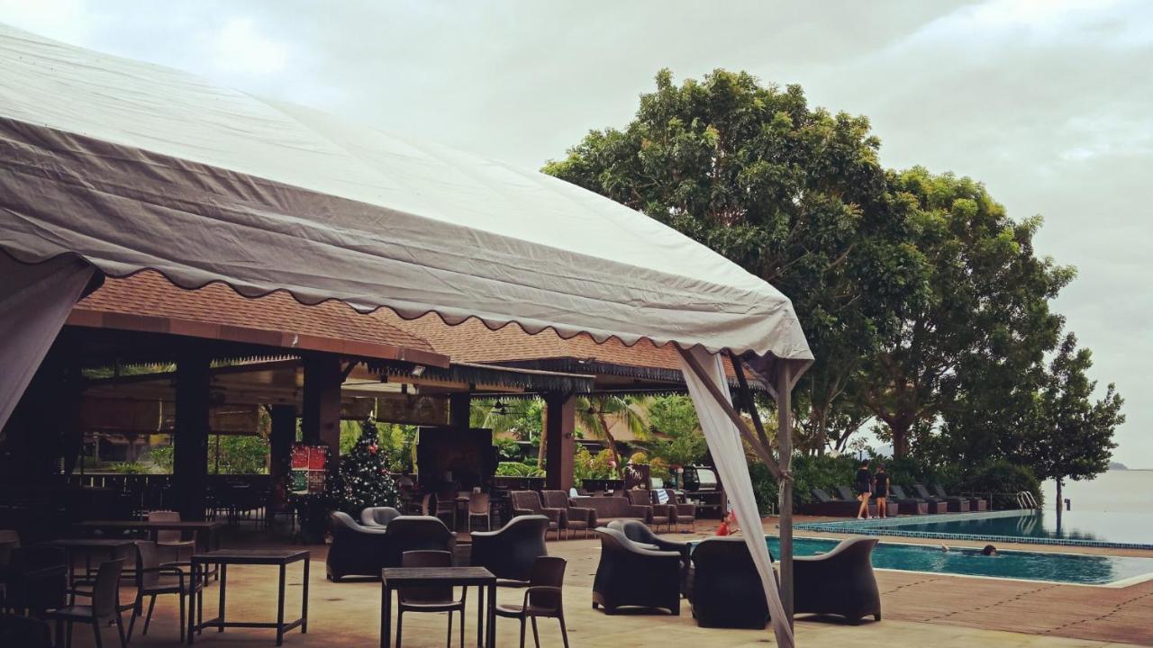 The Lagoon Water Resort Pantai Cenang  Exterior photo