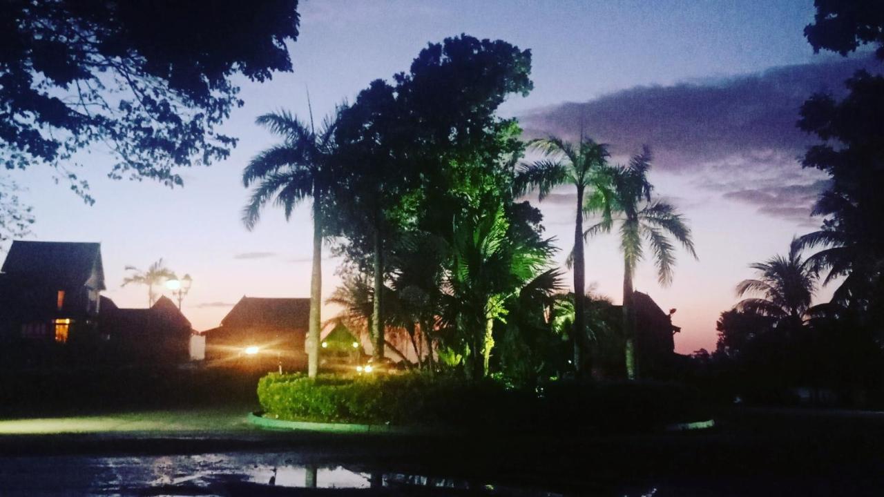The Lagoon Water Resort Pantai Cenang  Exterior photo