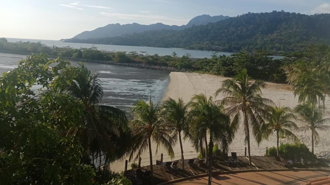 The Lagoon Water Resort Pantai Cenang  Exterior photo