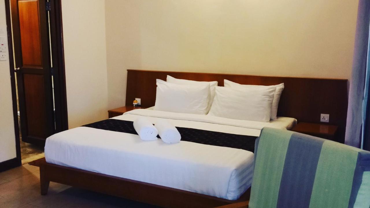 The Lagoon Water Resort Pantai Cenang  Exterior photo
